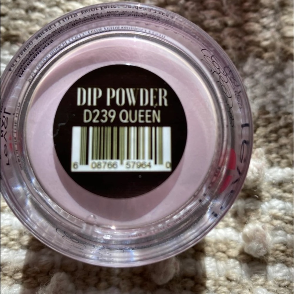 Nail dip powder